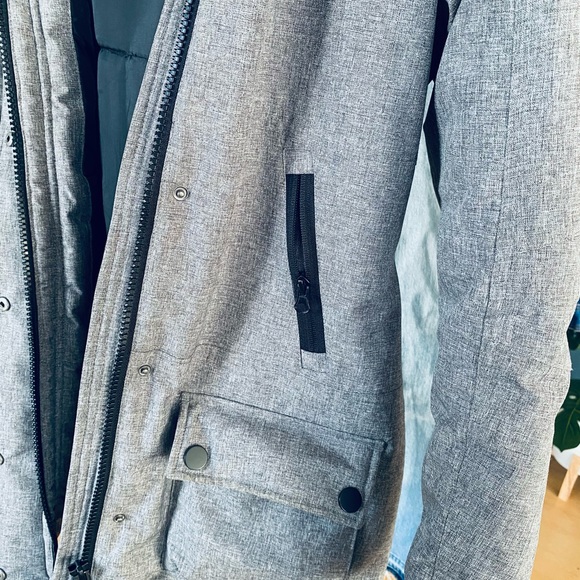 Winter coat - Picture 4 of 7